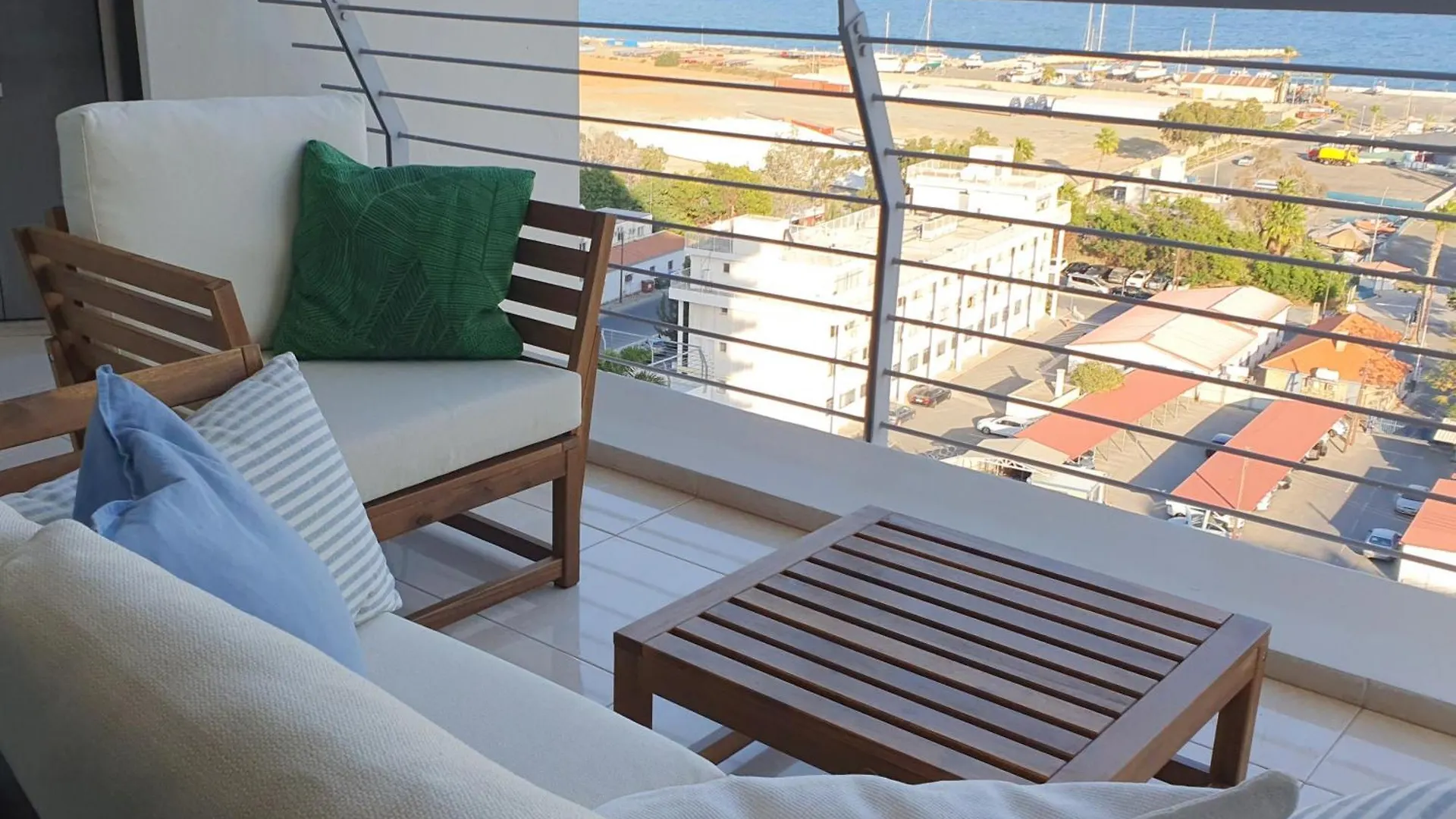 Awesome Sea & Marina View City Center 1 Bdr Flat Larnaca Cypr